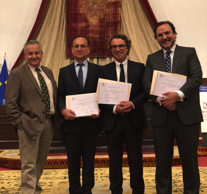 Diplomas UNESCO para Archivos de Santiago Ramón y Cajal y la Escuela Neurológica